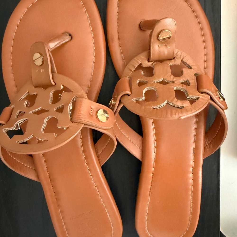 SOLD Tory Burch Tan Leather Sandals